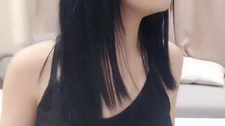 欧美日韩人妻激情-第一次与男友以外的男人在行使中车震!
